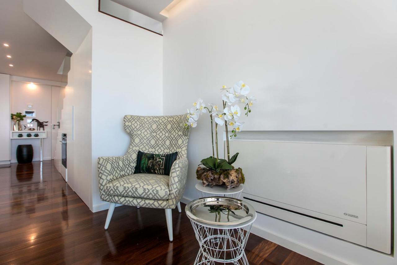 Lovelystay - Luxury 2Br Duplex Apartment In Foz Porto Exterior photo